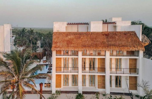 Zona Hotelera Hotel | 68 m² Hotel ∙ 127 guests