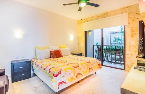 Downtown Condo | 93 m² Condo ∙ 3 bedrooms ∙ 6 guests