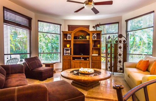 Playacar Condo | 93 m² Condo ∙ 2 bedrooms ∙ 5 guests
