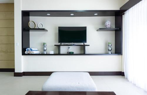 Downtown Apartment | Aldea Thai 305 condo