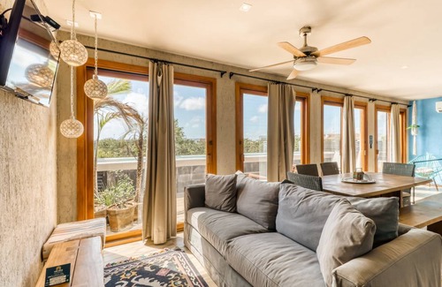 Zama Apartment | Apartment ∙ 2 bedrooms ∙ 5 guests