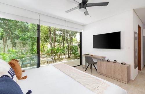 Tulum House | BÄAK- D106- LUXURY studio with Beautiful Terrace WiFi