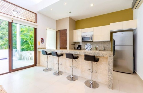 Akumal House | Beach Club Access | 2 Pools | Rooftop | Gym | Spa