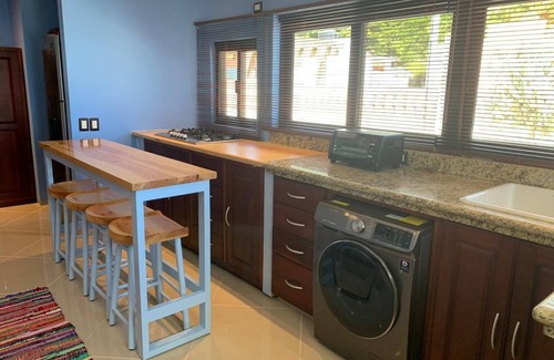 Playa del Carmen Condo | Beachfront 2 bed 2 bath condo in the Heart of Playa del Carmen with jacuzzi pool