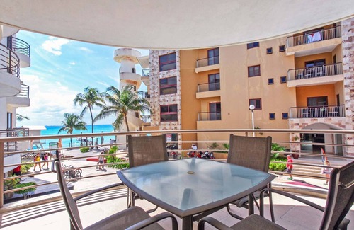 Downtown Apartment | Beachfront Condo 2 BR - Ocean View at Corto Maltes