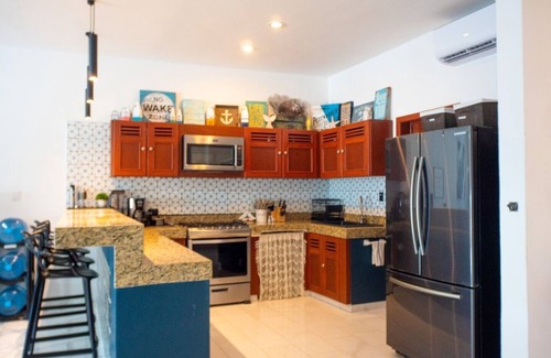 Puerto Morelos Condo | BeachFront, Ground Floor, Close to Town, Shops, & Restaurants, Sleeps 4