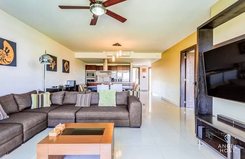 Puerto Juarez Condo | Beachfront | Jacuzzi | Pool | Zen Garden | Tennis