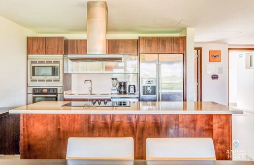 Puerto Juarez Condo | Beachfront | Jacuzzi | Pool | Zen Garden | Tennis