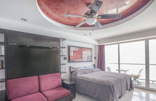 Punta Cancun Apartment | Beachfront Studio in Cancun´s Heart. Breathless view!