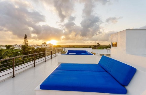 Akumal Villa | BELLAMAR! Incredible beach front villa! ACCEPT EVENTS