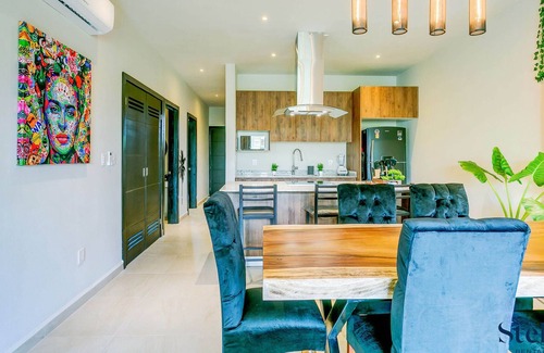 Puerto Juarez Condo | Bright & Cheerful Condo + Pool, Gym & Playground!