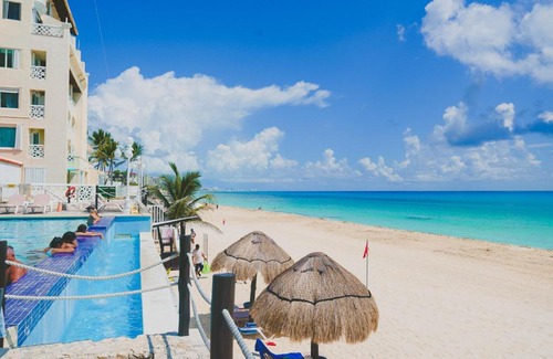 Zona Hotelera Apartment | Cancun Plaza Condo Ocean front