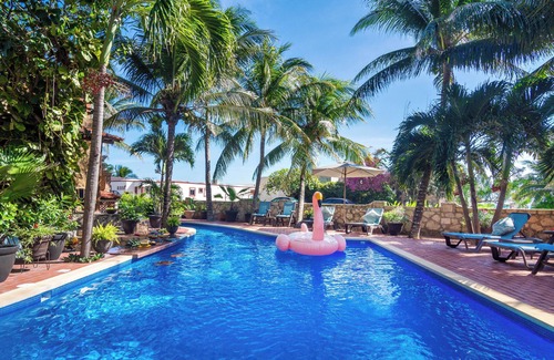 Playacar Fase I Villa | Casa Gigi:Classic 4BR Villa with Private Pool near the Beach in Playa del Carmen