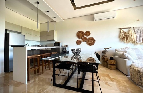Playa Paraiso Condo | Casa V - Penthouse Elegance