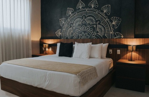 La Veleta Apartment | Casai | Jungle stay with swimming pool access in a secluded location