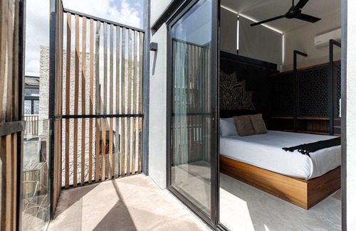 La Veleta Apartment | Casai | Toh Penthouse with private pool located in La Veleta