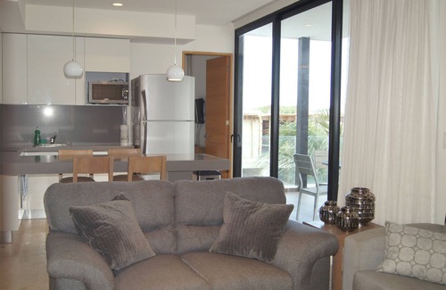 Downtown Condo | Central, Balcony, Rooftop Pool, 24 hr Security, Garage parking