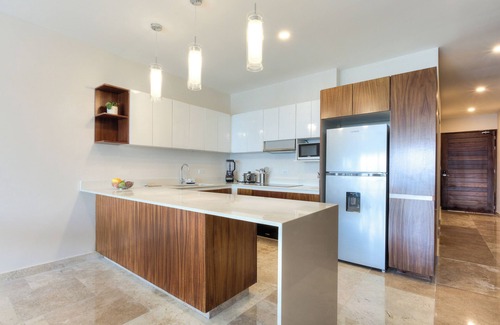 Centro - Supmza 001 Apartment | Charming 3-Bedroom Apartment facing the beatiful sea of Isla Mujeres,