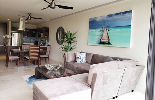 Gonzalo Guerrero Apartment | Cheerful 2 BR at 38th Ave. by Happy Address