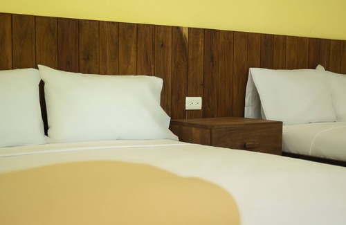Ekbalan Hostel | Colorbox Beds and Rooms