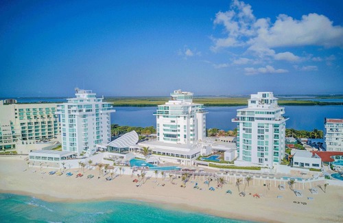 Zona Hotelera Condo | Combo #301234-Tim’s Ocean Condos– 19br/16.5bth – Entire Penthouse Level +1 More!
