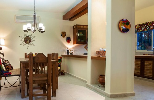 Puerto Morelos Condo | Condo de Los Amigos located in Las Iguanas, within an easy walk to the square and to the beach!