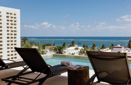 Puerto Morelos Apartment | Dreamy Sunsets | Rooftop Pool