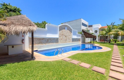 Playacar Bed & Breakfast | Economy Double Queen Room