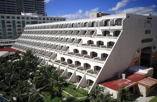 Zona Hotelera Hotel | Golden Parnassus All Inclusive Resort & Spa - Adults Only