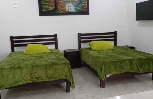 Felipe Carrillo Puerto Hostel | Habitaciones Aurelia