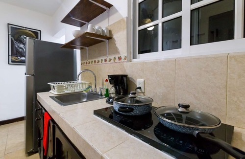 Downtown Apartment | Katrina Double Balcony Apartment 5th Avenue