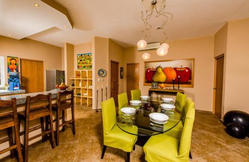Gonzalo Guerrero Apartment | Las Olas 202