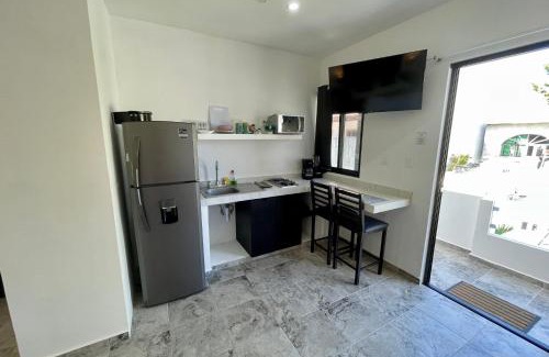 Centro - Supmza 001 Apartment | Lavish Studio Balcony #3 Isla Mujeres Downtown
