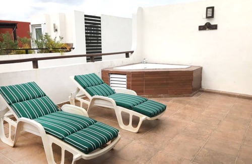 Gonzalo Guerrero Apartment | Lovely Penthouse, 24h security, great beds, ok for long term stays.