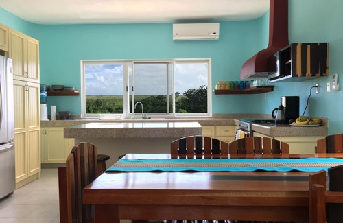 Puerto Morelos House | Luxurious 4 bedroom house with views: short ride to beach