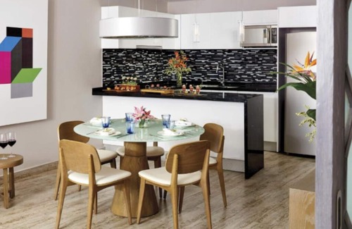 Villa Juarez Apartment | Luxurious Suite w/King Bed, Balcony, Kitchen, Private Transfers ALL-INCLUSIVE
