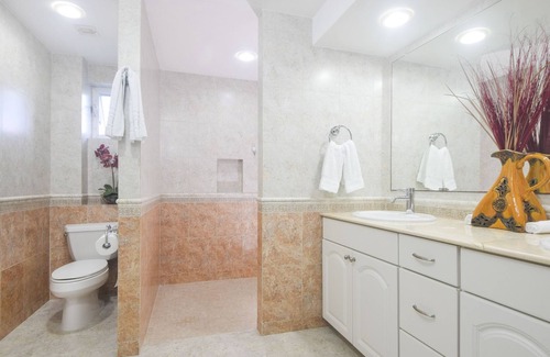 Colonia Andres Condo | Luxury 4 Bdrm Oceanfront in Cozumel Cantil 3CN