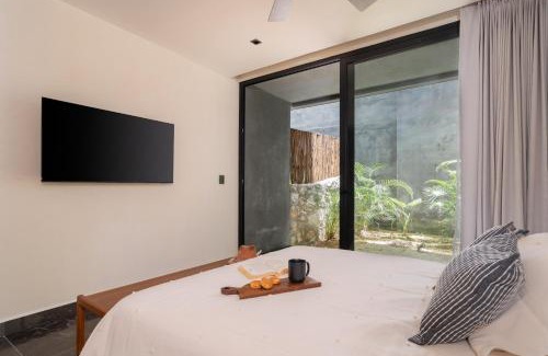 Playa Paraiso Apartment | Luxury Lock-Off Humana with Free Bikes & Amenities