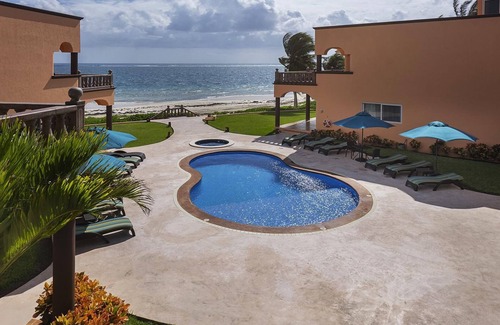 Puerto Morelos Condo | Luxury second floor two bedroom, two bath condo at Las Casitas