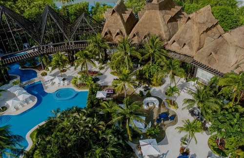 Ejidal House | Luxury Stay in Riviera Maya in one of the biggest Resorts in Mexico