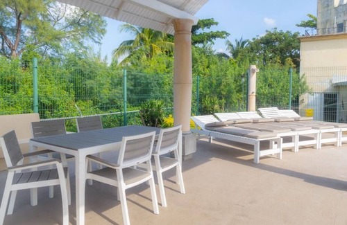 Zona Hotelera Villa | Mexican villa with lake view in Cancun- 5 min from the beach!