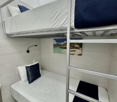 Centro House | Mini Rooms By Illusion