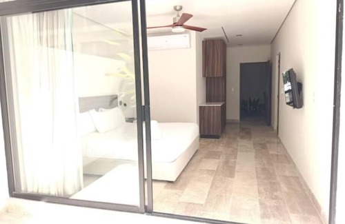 Zama Apartment | MYA Studio w/jacuzzi s/cocina