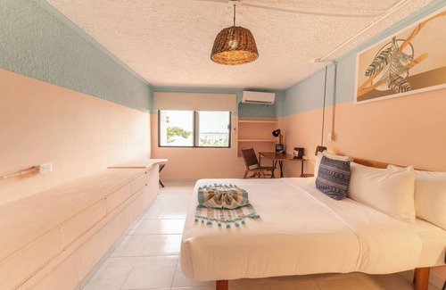 Punta Cancun Hostel | Nílu Cancun Zona Hotelera by Selina