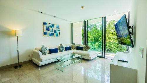 Downtown Apartment | Oceana 232 Playa del Carmen with Pool