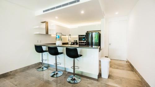 Downtown Apartment | Oceana 232 Playa del Carmen with Pool