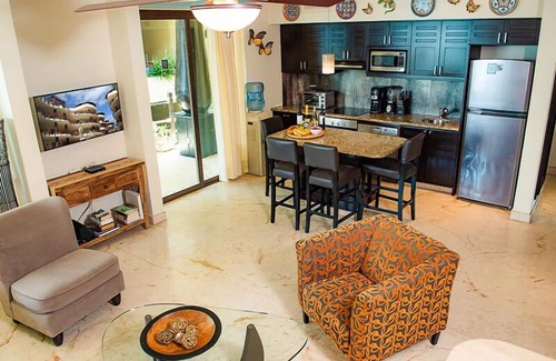 Downtown Condo | OceanFront condo on beach private hot tub! Minutes walk to restaurants and bars!
