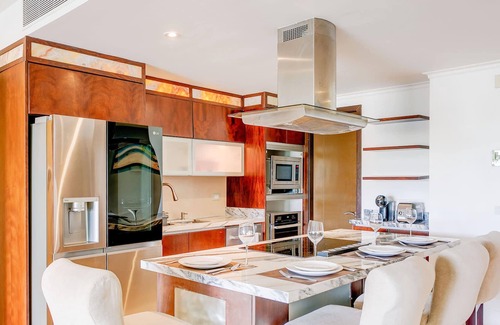 Puerto Juarez Condo | Oceanview Condo + BBQ, Resort Pool, Gym & Tennis