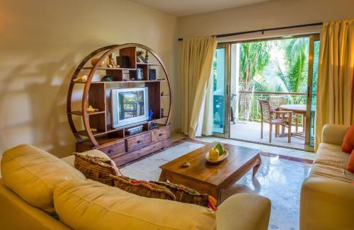 Playacar Apartment | Paseo del Sol Coral B 206 condo