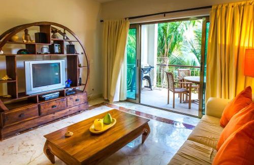 Playacar Apartment | Paseo del Sol Coral B 206 condo
